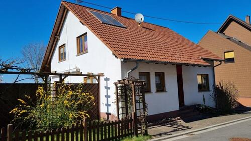 Foto - Einfamilienhaus zur Miete in Merchweiler