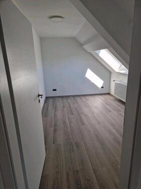 Foto - 3 Zimmer Dachgeschoßwohnung zur Miete in Neuhütten