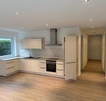 Moderne, helle 2-Zimmer EG Wohnung mit Terrasse in Nauort