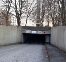 Tiefgaragenstellplatz, abschließbarer Einzelplatz - Gauting