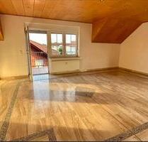Großzügige 4-Zimmer-Wohnung mit Balkon und Marmorböden 127m2 kalt - Lohfelden