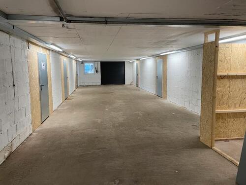 Foto - Halle Lager Lagerfläche Garage Großgarage