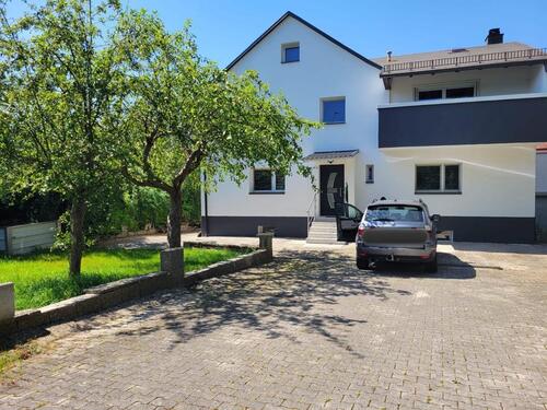 Foto - Schöne OG-Wohnung im Mehrfamilienhaus