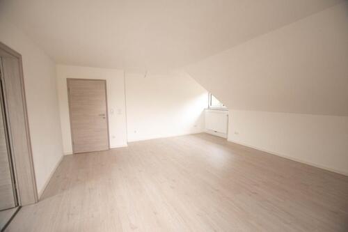 Foto - Erstbezug! Moderne 2-Zimmer DG- Wohnung (64qm) 2.Stock