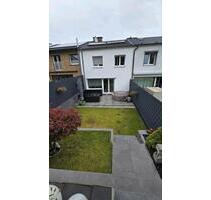 Charmantes Reihenhaus komplett saniert - Bochum Laer