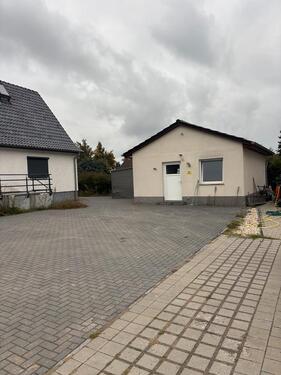 Foto - Autoplatz Autovermietung - 3.500,00&nbsp;EUR Miete,