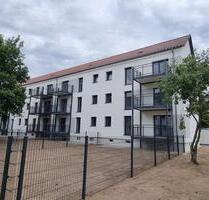Zweitbezug nach Kernsanierung- moderne 3 Zimmerwohnung mit Balkon! - Bitterfeld-Wolfen