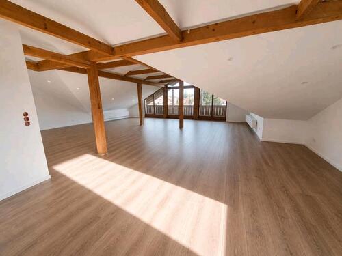 Foto - Neu Saniertes Loft, große DG Wohnung zu vermieten