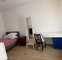 Mietzimmer mit WG für Studenten in Esxhweiler Stadt - Eschweiler