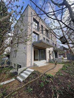 Foto - Geschmackvolle 6-Raum-Maisonette-Wohnung mit geh. Innenausstattung mit Balkon und EBK