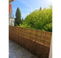 Helle 3,5-Zimmer- Wohnung mit Doppelgarage und Gartennutzung - Pforzheim