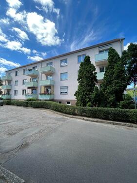 Foto - * vollsanierte 3-Raum Wohnung mit Balkon *