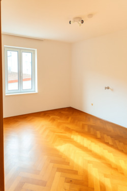Foto - Provisionfrei! Großzügige 4-Zimmer Wohnung in der Stadtmitte!