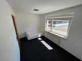 Foto - Helle Büroräume 77 m² in Halver, All-Inklusive, 4 Stellplätzen