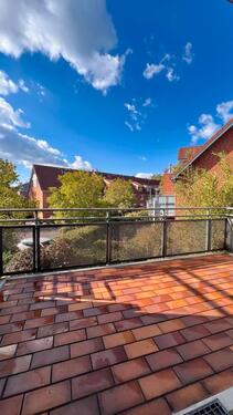 Foto - Helle 2 Zimmer-Wohnung mit großem Balkon und Stellplatz