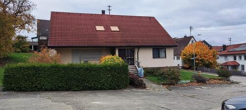 Foto - Einfamilienhaus mit Einliegerwohnung zu vermieten Plz 89547