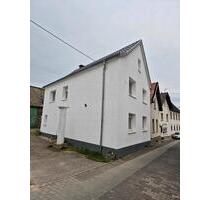 Schönes Einfamilienhaus mit Einliegerwohnung - Mommenheim