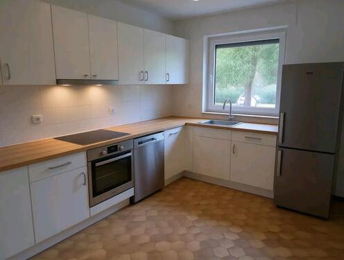 Foto - 3-ZKBB, Erdgeschoss, Stellplatz