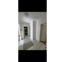 Helle 2,5-Zimmer Wohnung im 2. OG in Stuttgart-Untertürkheim