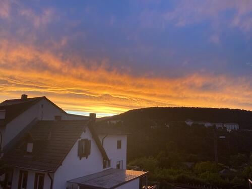 Foto - Modernisierte Wohnung mit vier Zimmern sowie Balkon und Terrasse