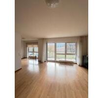 Helle und geräumige 3,5 Zimmer Wohnung zu vermieten - Neckarsulm