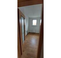 Wohlfühlen auf 3 Zimmern: Ihr neues, sonniges Zuhause mit Balkon - Kamenz