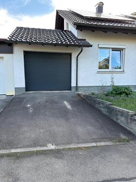 Foto - Garagenstellplatz - 100,00&nbsp;EUR Miete,