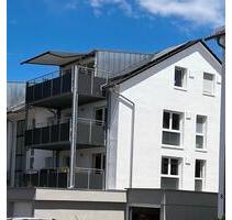 Helle 3-Zimmer-DG-Wohnung mit Einbauküche & Balkon in Neustadt - Waiblingen Bittenfeld