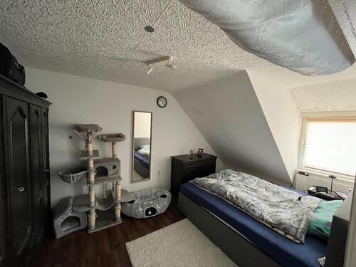 Foto - Vollmöblierte Dachgeschosswohnung in guter Lage zu vermieten