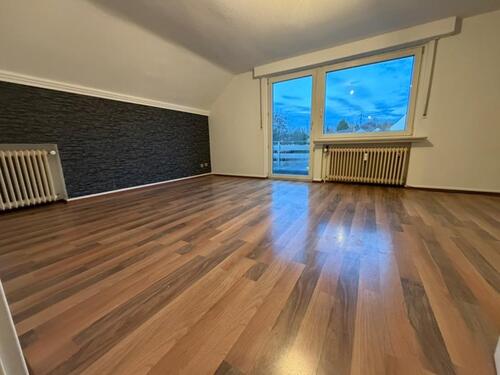 Foto - Helle 63 m² 2 Z DG Wohnung in Fröndenberg Westicker Heide