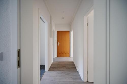 Foto - Helle & großzügige 4-Raum-Wohnung mit Balkon