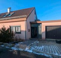 Freistehendes Einfamilienhaus mit Garten in Kohlberg