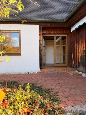Foto - Großes Einfamilienhaus in Schwarzenfeld mit Garten zu vermieten