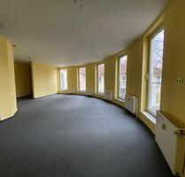 ** Schöne Praxisräume, auch als Büro nutzbar, in zentraler Lage direkt am S-Bahnhof ** - Panketal