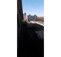 2. Zimmer Dachgeschosswohnung - 780,00&nbsp;EUR Kaltmiete, ca.&nbsp; 57,00&nbsp;m&sup2; in Neukirchen-Vluyn (PLZ: 47506)