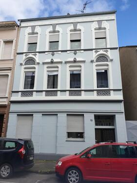 Foto - Mehrfamilienhaus mit drei Wohneinheiten und Garten