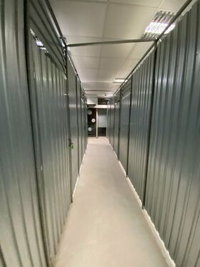 Foto - Kleinlager Lagerbox Lagerabteil Selfstorage in Karlsruhe