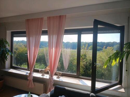 Foto - Große 3Zimmerwohnung mit Terrasse und Garten zu vermieten.
