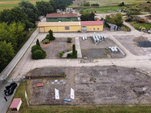 Foto - Zu vermieten: ca. 5.000 m² befestigte Gewerbefläche Industriepl