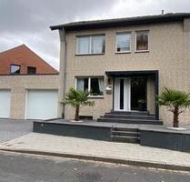 Individuelles Ein-Zwei Familienhaus - Nettetal