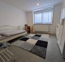 WG Zimmer in 3er WG Oggersheim - 650,00&nbsp;EUR Kaltmiete, ca.&nbsp; 85,00&nbsp;m&sup2; in Ludwigshafen am Rhein (PLZ: 67071) Ludwigshafen-Oggersheim