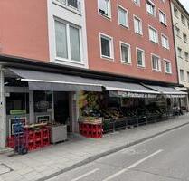PINNA REAL ESTATE: Gutgehender Supermarkt mit eigener Metzgerei und einer Außenfläche - München Schwanthalerhöhe