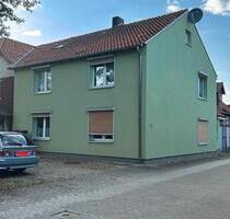 Wohnensemble mit 3 Wohneinheiten auf 1.195 m² Grundstück - Edemissen