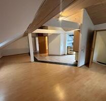 WG 1 Zimmer in 3er Wohnung - 475,00 EUR Kaltmiete, ca.  10,00 m² in Günzburg (PLZ: 89312)