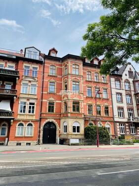 Foto - antaris Immobilien GmbH **Altbau mit Charakter: 5-Zimmer-Wohnung mit Balkon &Charme–Viel Potenzial**