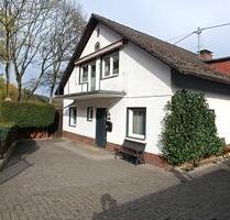 Komfortables Wohnen in Eiserfeld – 4 Zimmer, Garten, Garage - Siegen