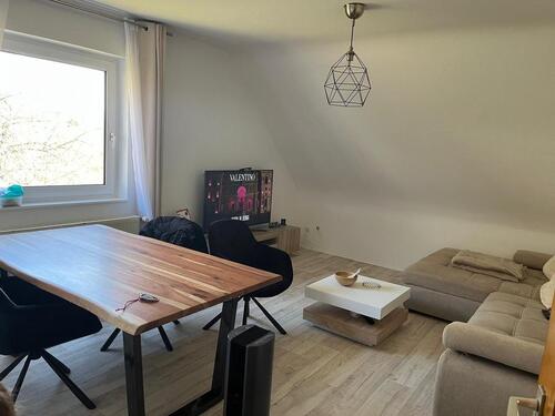 Foto - Helle 3-Zimmer-Dachgeschosswohnung in Katzenbach