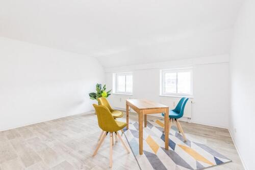 Foto - Altbauwohnung Modernes Bad - 310,00&nbsp;EUR Kaltmiete, ca.&nbsp; 61,37&nbsp;m&sup2;