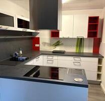 4-Zimmer-Wohnung mit Terrasse, eigenem Garten und Doppelgarage - Rödental