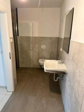 Foto - 2-Zimmer Wohnung mit Balkon und privatem Parkplatz vor dem Haus